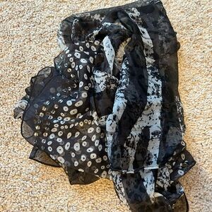 Black and White Patterned Scarf